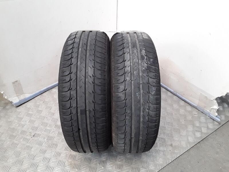 Recambio de neumatico pareja para neumaticos reutilizados - referencia OEM IAM 195601588H BFGOODRICH 195/60/15/88H