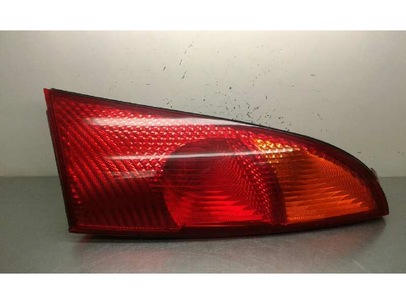 Recambio de piloto trasero derecho para ford focus berlina (cak) ambiente referencia OEM IAM 1214226  