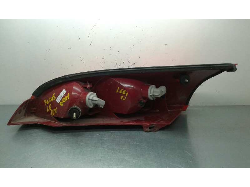 Recambio de piloto trasero derecho para ford focus berlina (cak) ambiente referencia OEM IAM 1214226  
