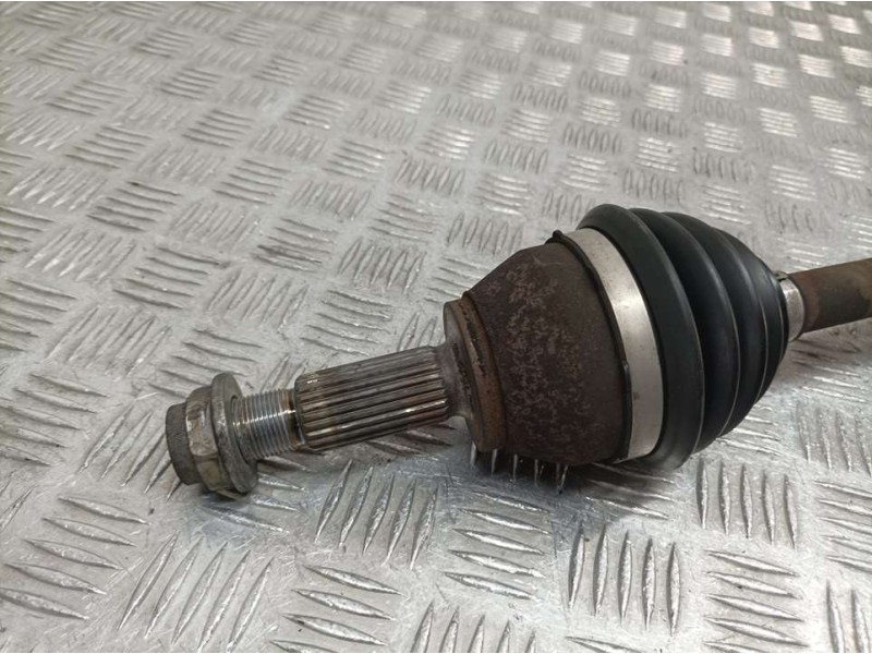 Recambio de transmision delantera izquierda para ford fiesta (ccn) ambiente referencia OEM IAM 8V513B437HB  