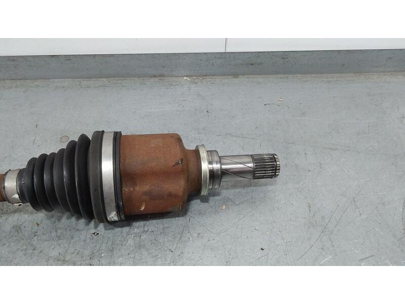 Recambio de transmision delantera izquierda para renault express van referencia OEM IAM 391011074R  