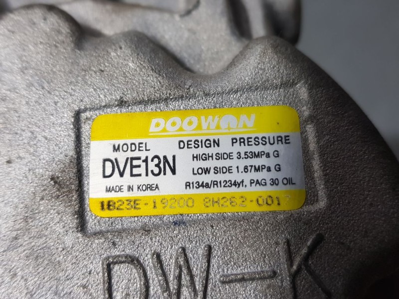 Recambio de compresor aire acondicionado para hyundai kona pure referencia OEM IAM 1823E19200 8H2620017 DOOEAN CLAVIJA ROTA