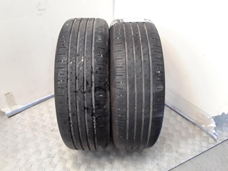 Recambio de neumatico pareja para neumaticos reutilizados - referencia OEM IAM 2256018104V CONTINENTAL 225/60/18/104V