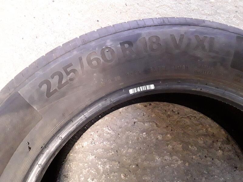 Recambio de neumatico pareja para neumaticos reutilizados - referencia OEM IAM 2256018104V CONTINENTAL 225/60/18/104V
