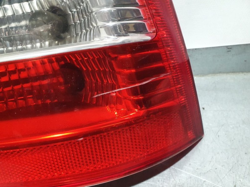 Recambio de piloto trasero derecho para opel astra g berlina club referencia OEM IAM   ROZADO