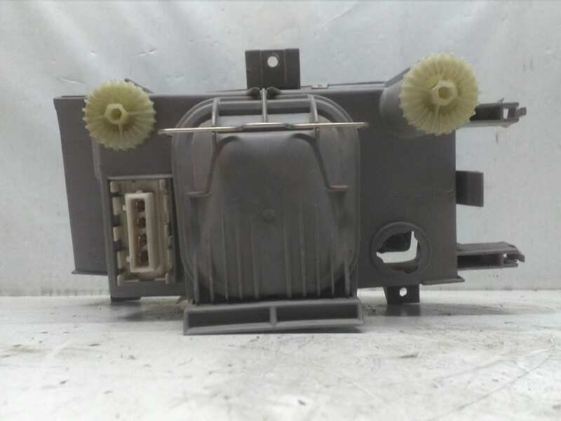 Recambio de faro derecho para seat cordoba berlina (6k2) referencia OEM IAM 1307022158  BOSCH