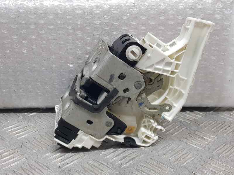 Recambio de cerradura puerta trasera derecha para jeep cherokee limited 4x2 referencia OEM IAM P04589914AEA  4 PINS