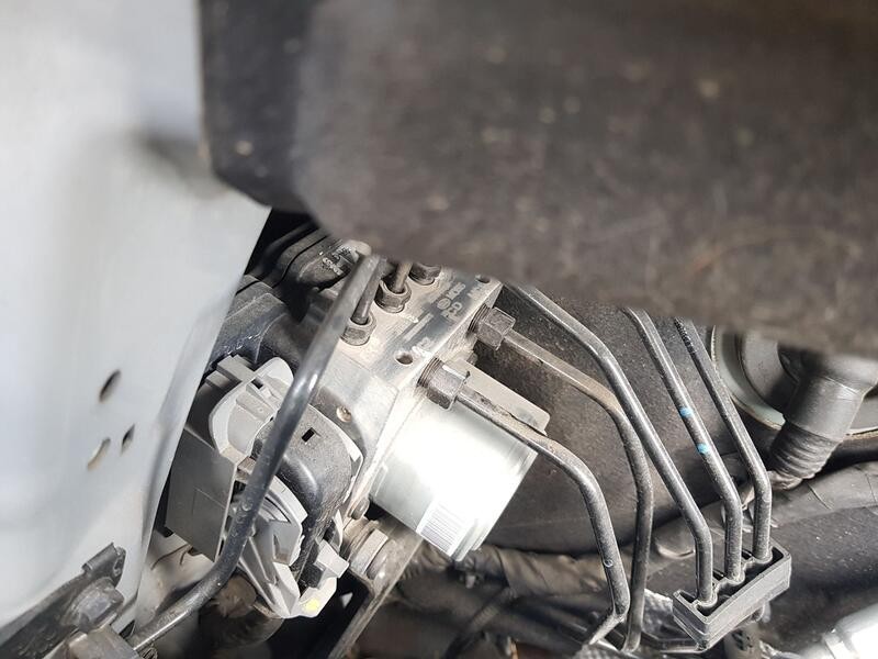 Recambio de abs para kia ceed (cd) 1.0 t-gdi referencia OEM IAM J758922500  