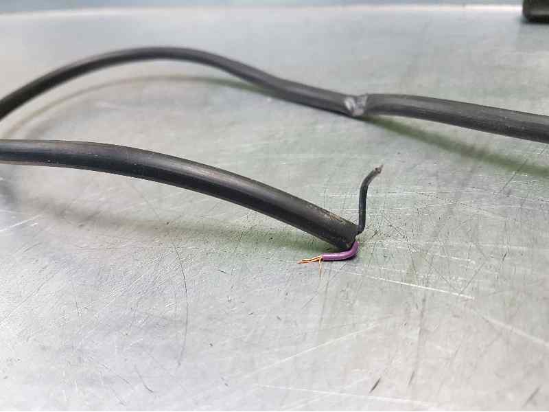 Recambio de pretensor airbag izquierdo para opel astra g berlina club referencia OEM IAM 24404440 L9010394817 CLAVIJA CORTADA