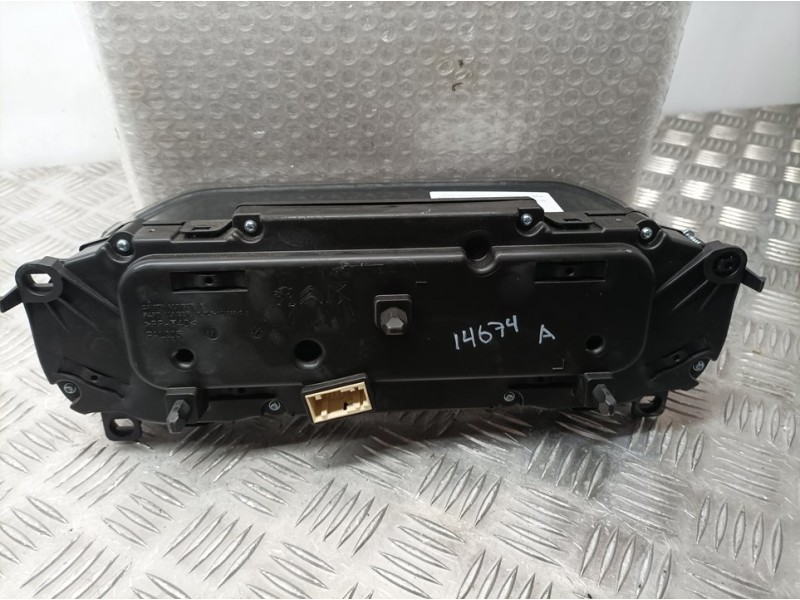 Recambio de cuadro instrumentos para peugeot 208 (p2) active referencia OEM IAM 9843003980 CMBP2ANACEM00 VISTEON
