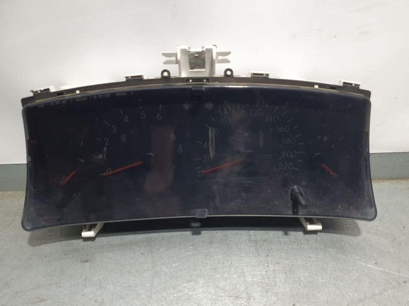 Recambio de cuadro instrumentos para toyota corolla (e12) 1.6 linea luna berlina referencia OEM IAM 8380002C50 110080288001 SIEM