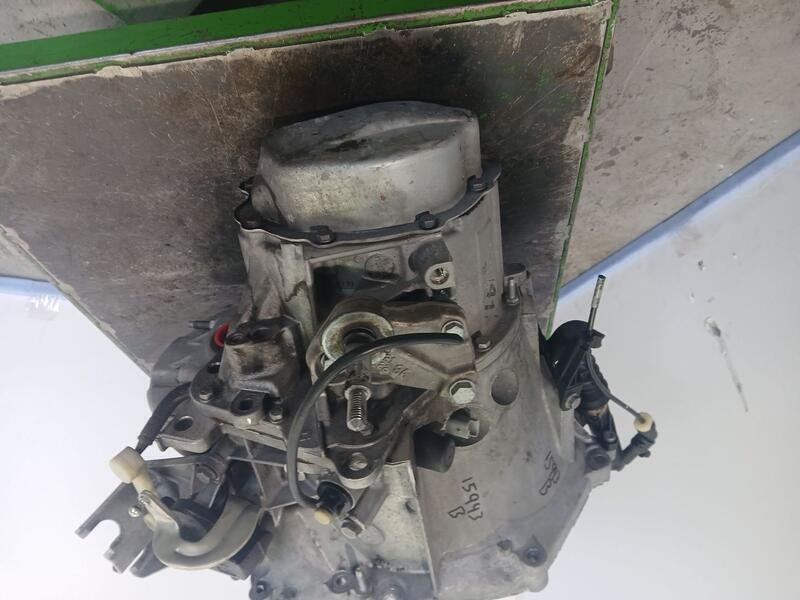 Recambio de caja cambios para citroën c4 berlina tonic referencia OEM IAM 20DP72 6720986 5VELOCIDADES