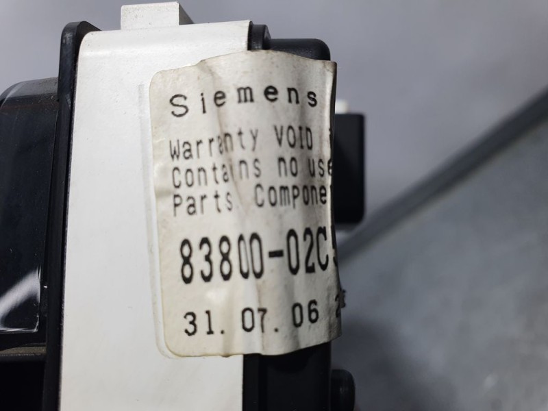 Recambio de cuadro instrumentos para toyota corolla (e12) 1.6 linea luna berlina referencia OEM IAM 8380002C50 110080288001 SIEM