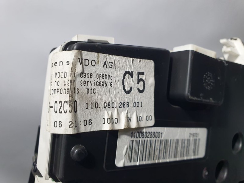 Recambio de cuadro instrumentos para toyota corolla (e12) 1.6 linea luna berlina referencia OEM IAM 8380002C50 110080288001 SIEM