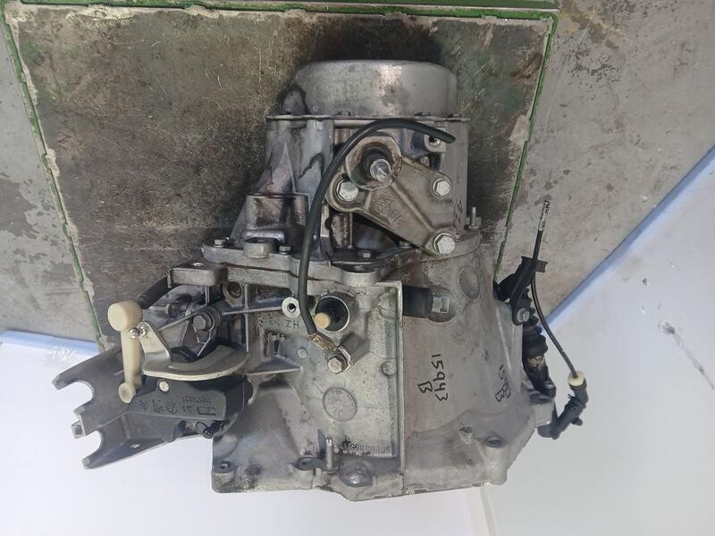 Recambio de caja cambios para citroën c4 berlina tonic referencia OEM IAM 20DP72 6720986 5VELOCIDADES