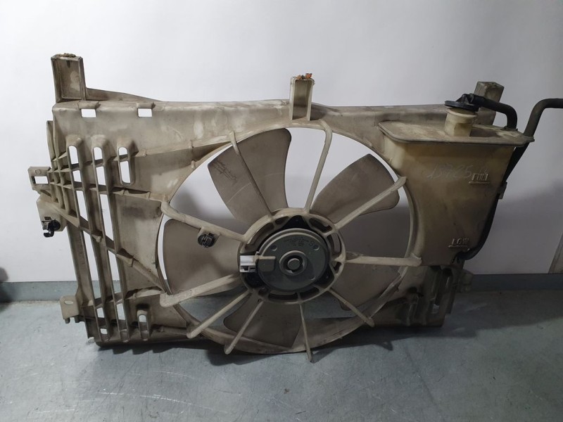 Recambio de electroventilador para toyota corolla (e12) 1.6 linea luna berlina referencia OEM IAM 1227509511  DENSO