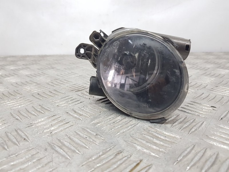 Recambio de faro antiniebla izquierdo para volvo s80 berlina d5 executive referencia OEM IAM 31213101  