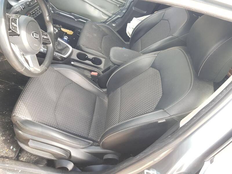 Recambio de asiento delantero izquierdo para kia ceed (cd) 1.0 t-gdi referencia OEM IAM  C/AIRBAG 