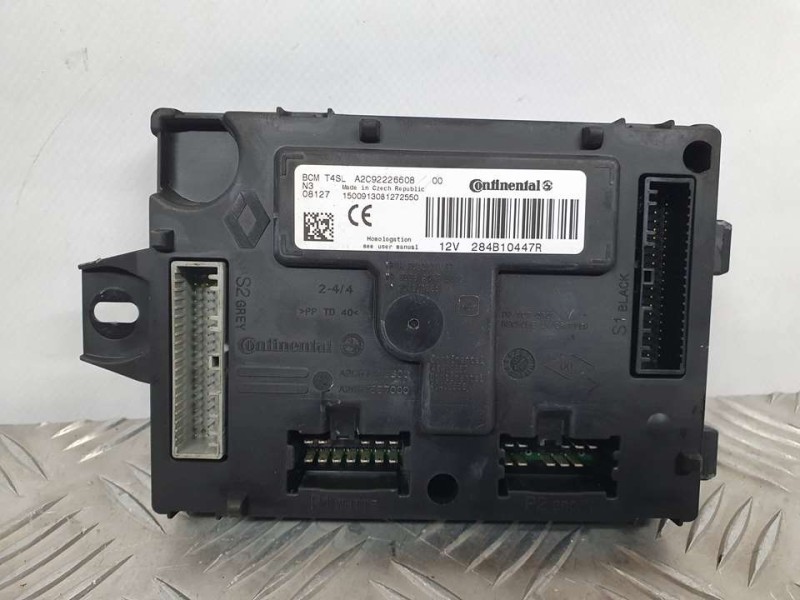 Recambio de modulo electronico para renault clio iv business referencia OEM IAM 284B10447R A2C92226608 CONTINENTAL