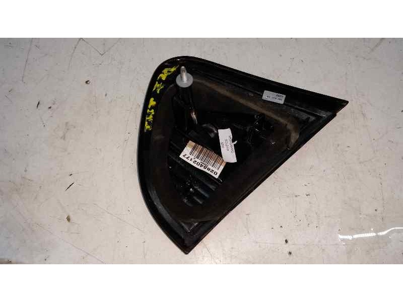 Recambio de piloto trasero izquierdo para renault captur 5 p referencia OEM IAM  INTERIOR FALSO