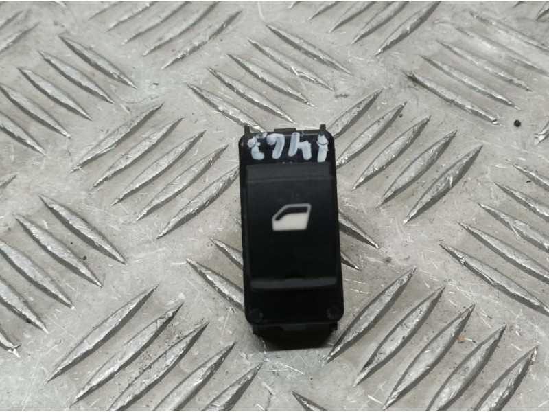 Recambio de mando elevalunas delantero derecho para peugeot 208 (p2) active referencia OEM IAM 98044803ZD  