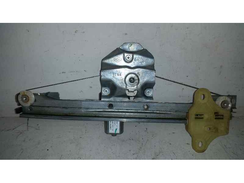 Recambio de elevalunas trasero derecho para renault captur 5 p referencia OEM IAM  2 PINS ELECTRICO