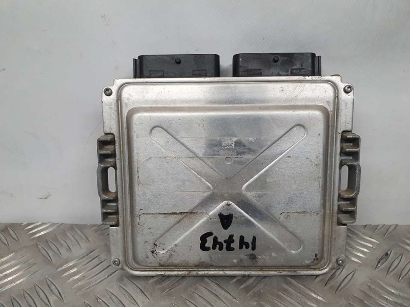 Recambio de modulo electronico para renault clio iv business referencia OEM IAM 616000396  