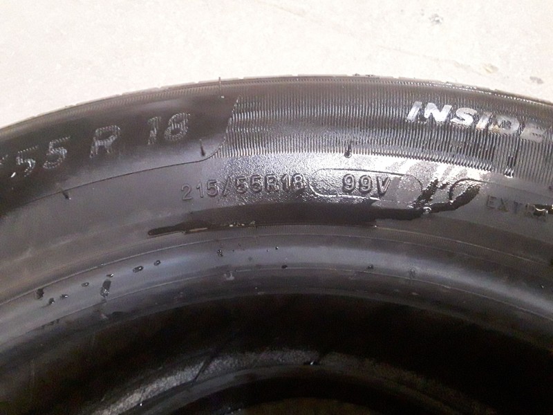 Recambio de neumatico pareja para neumaticos reutilizados - referencia OEM IAM 215551899V MICHELIN 215/55/18/99V