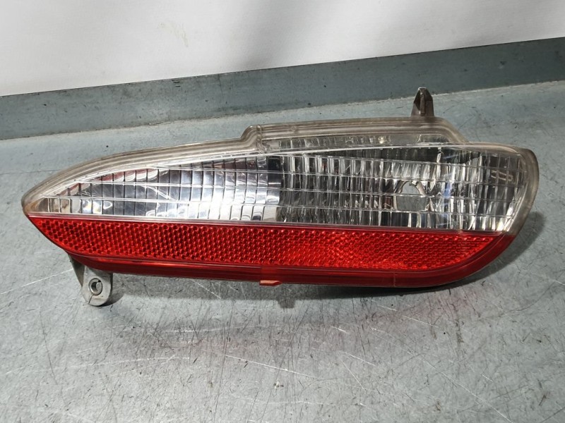 Recambio de piloto trasero derecho paragolpes para fiat punto (199) easy referencia OEM IAM 51854694  