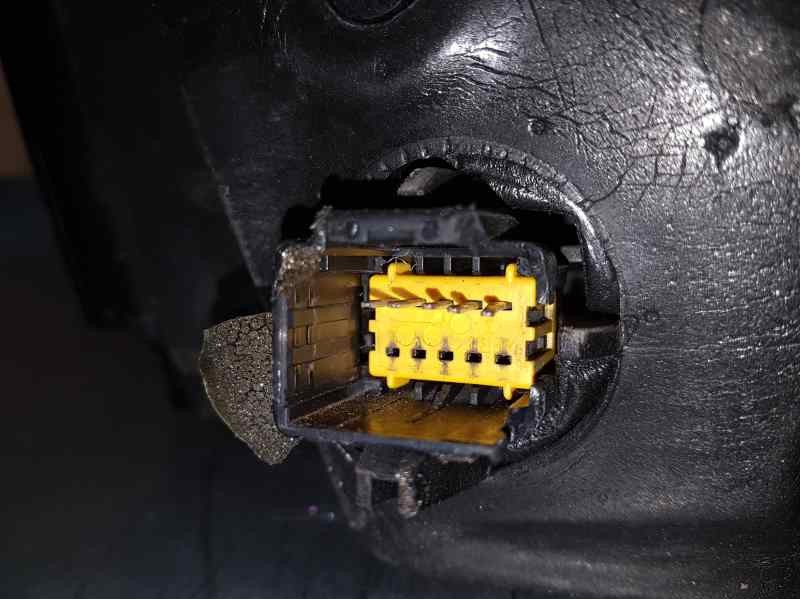 Recambio de retrovisor izquierdo para renault megane ii berlina 5p expression referencia OEM IAM  CLAVIJA TOCADA 5 PINS ELECTRIC