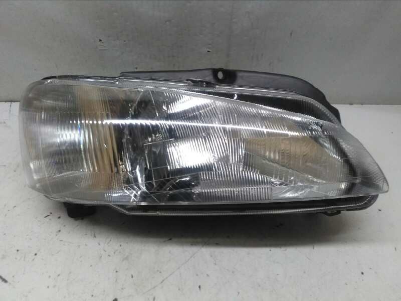Recambio de faro derecho para peugeot 106 (s2) referencia OEM IAM   