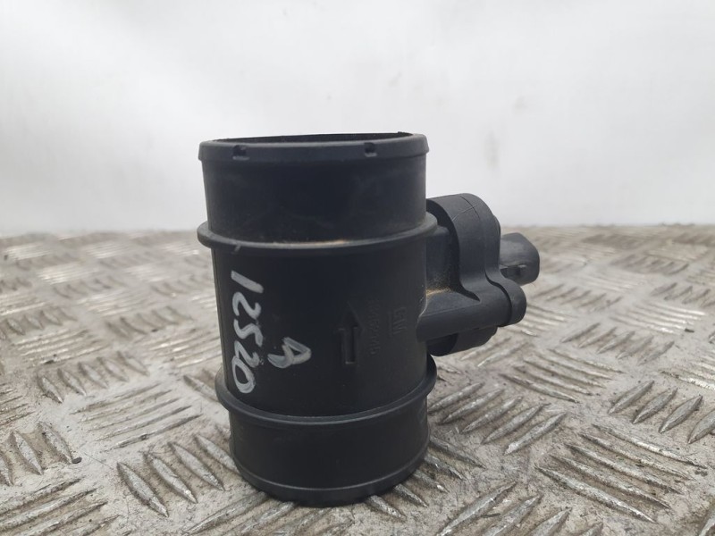 Recambio de caudalimetro para opel corsa e expression referencia OEM IAM GM13452145  