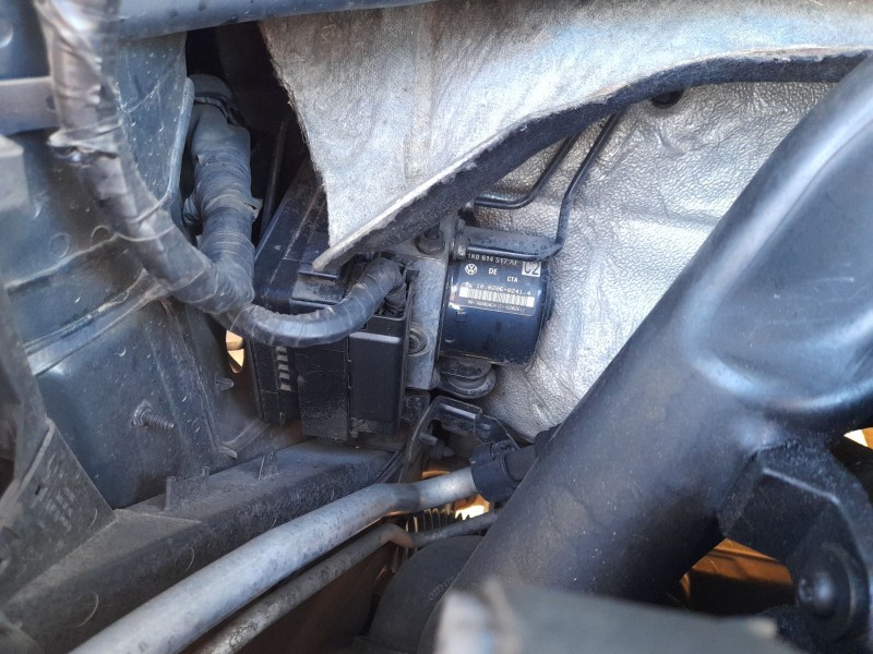 Recambio de abs para seat leon (1p1) 1.9 tdi referencia OEM IAM 1K0614517AF ATE 10020602414