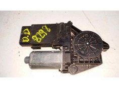 Recambio de motor elevalunas delantero derecho para volkswagen passat berlina (3b3) v6 executive 4motion referencia OEM IAM   