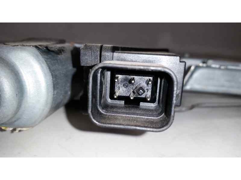 Recambio de elevalunas delantero derecho para opel corsa c blue line referencia OEM IAM  6 PINS ELECTRICO