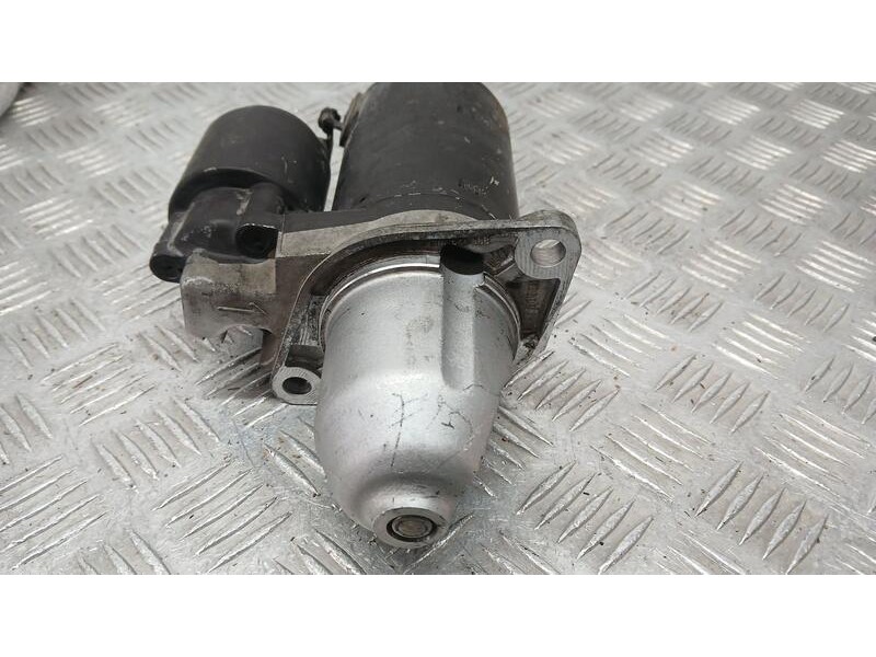Recambio de motor arranque para nissan micra (k11) l referencia OEM IAM 2330099B00 BOSCH 0001112018