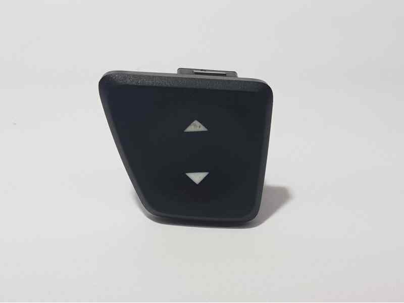 Recambio de mando elevalunas delantero izquierdo para fiat nuova 500 (150) lounge referencia OEM IAM E30499  