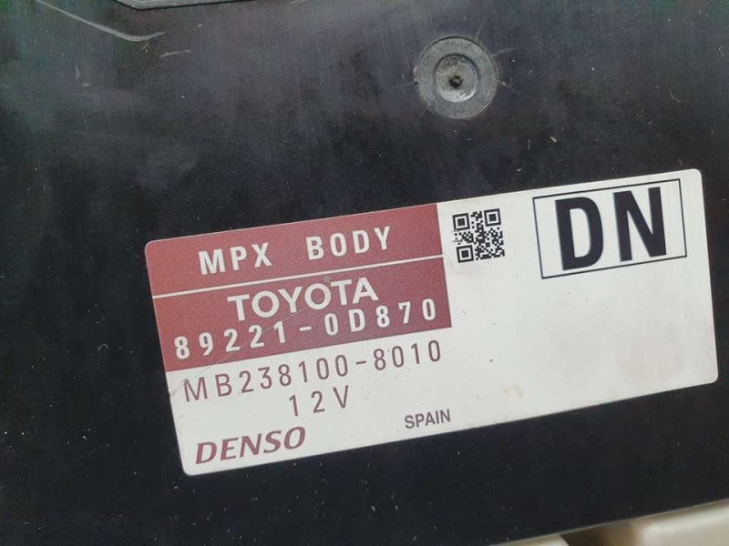 Recambio de modulo electronico para toyota yaris hybrid advance referencia OEM IAM 892210D870 2381008010 DENSO