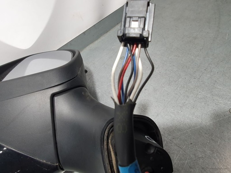Recambio de retrovisor derecho para renault clio iv limited referencia OEM IAM 963012959R  ELECTRICO 9 CABLES