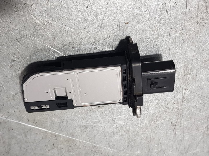 Recambio de caudalimetro para ford fiesta (ccn) trend referencia OEM IAM 8V2112B579AA  FOMOCO