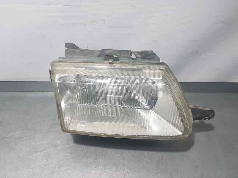 Recambio de faro derecho para citroën saxo 1.5 d monaco referencia OEM IAM   