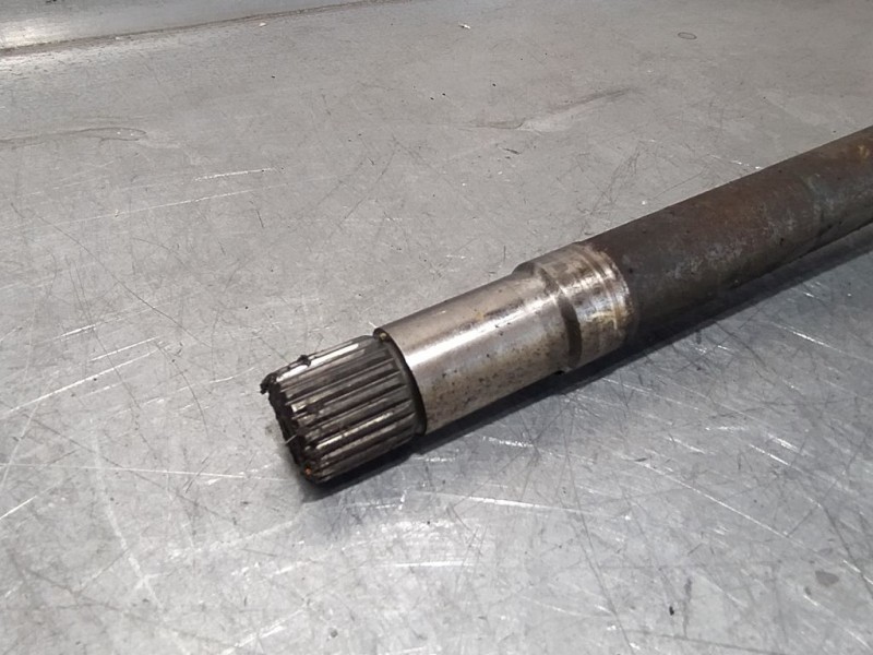 Recambio de transmision delantera derecha para peugeot 3008 access referencia OEM IAM 9684135480  