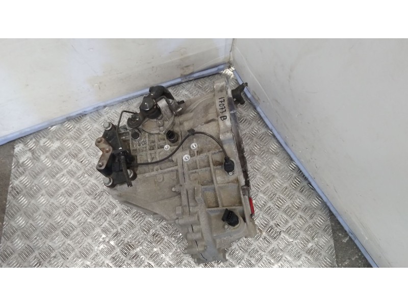 Recambio de caja cambios para hyundai ix20 (jc) 1.4 crdi referencia OEM IAM 4300032257 6 Velocidades WAJ6