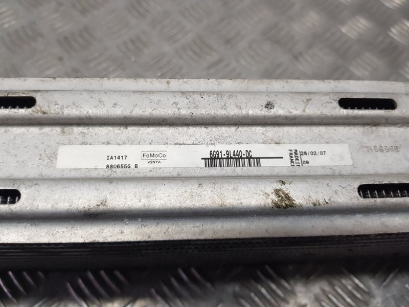 Recambio de intercooler para volvo s80 berlina d5 executive referencia OEM IAM 31338474  