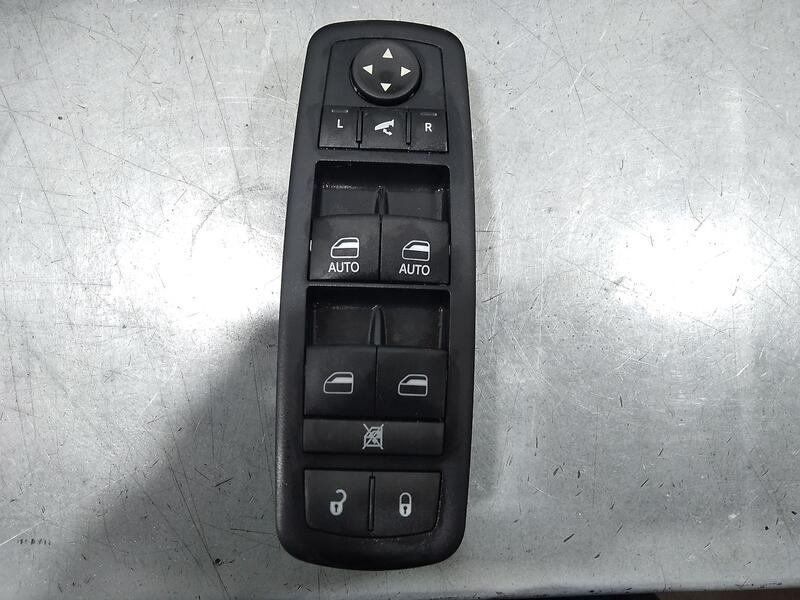 Recambio de mando elevalunas delantero izquierdo para jeep cherokee limited 4x2 referencia OEM IAM 68271208ab 04602780AD C/ MAND