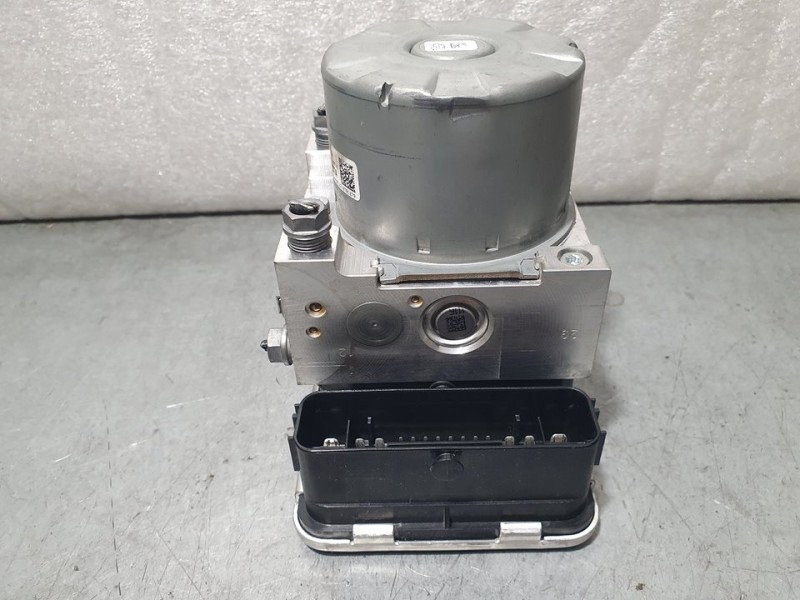 Recambio de abs para volkswagen t-roc bluemotion referencia OEM IAM 5Q0614517GA 10022021544 TOCADO