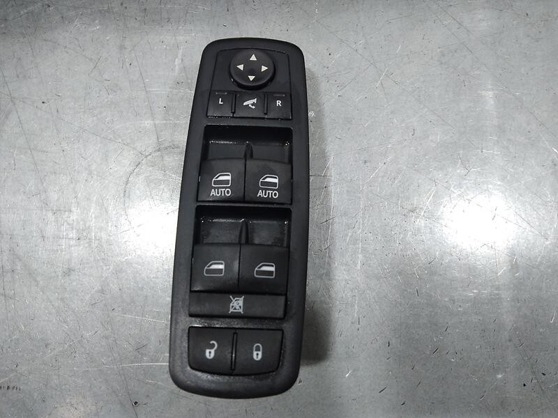 Recambio de mando elevalunas delantero izquierdo para jeep cherokee limited 4x2 referencia OEM IAM 68271208ab 04602780AD C/ MAND