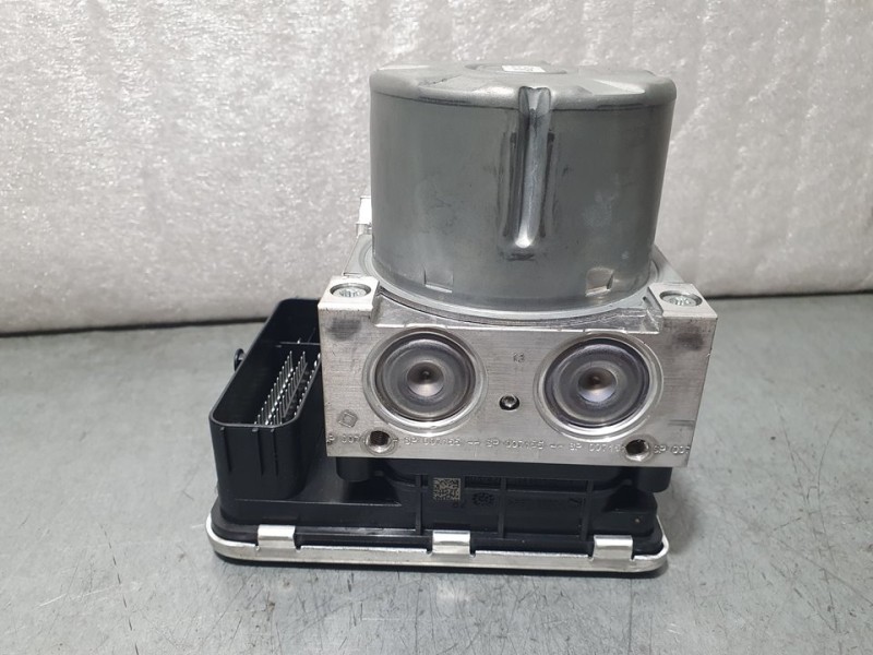 Recambio de abs para volkswagen t-roc bluemotion referencia OEM IAM 5Q0614517GA 10022021544 TOCADO
