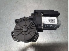 MOTOR ELEVALUNAS DELANTERO DERECHO 402054D 6 PINES