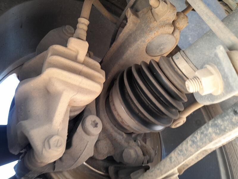 Recambio de mangueta delantera derecha para citroën c3 iii (sx) 1.2 puretech 82 referencia OEM IAM 1607557580  